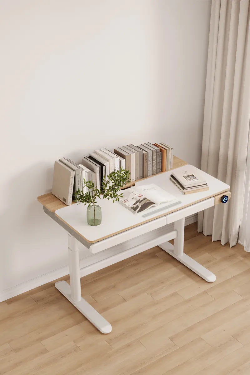 Children's study table improves sitting posture